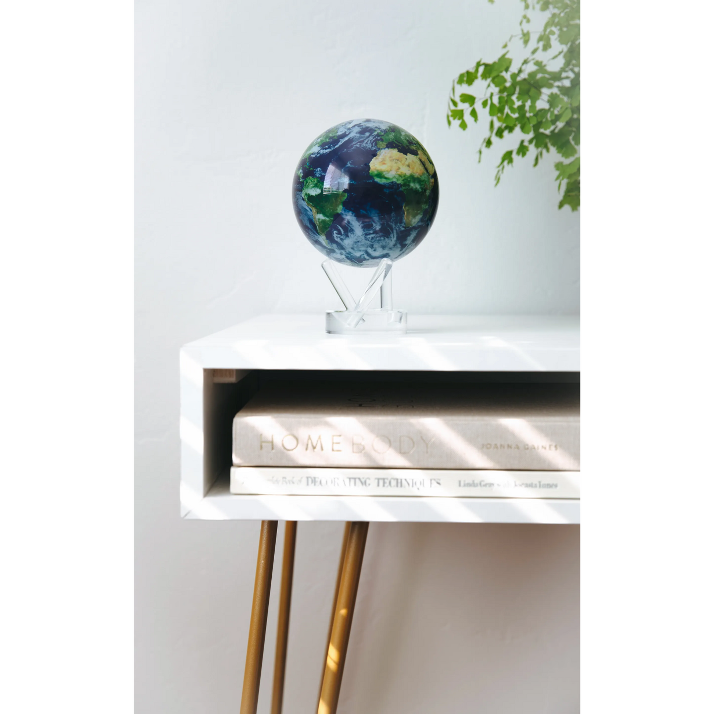 Mova Globe Earth with Clouds Self Rotating Globe
